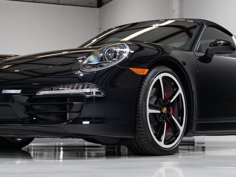 Used 2015 Porsche 911 Targa 4S image 37