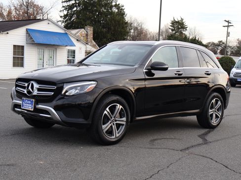 Used 2017 Mercedes-Benz GLC 300 image 4