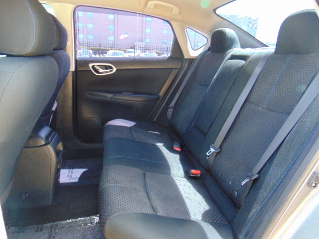 Used 2019 Nissan Sentra SR FWD image 24