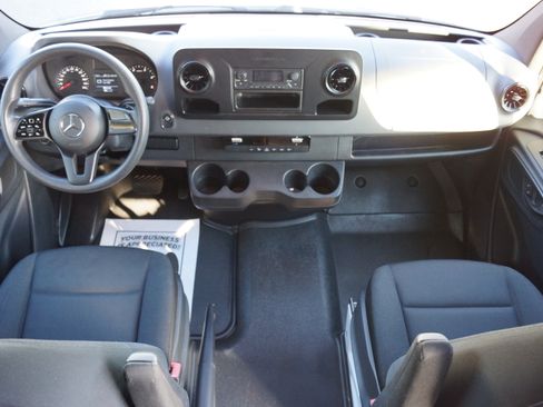 Used 2019 Mercedes-Benz Sprinter image 12