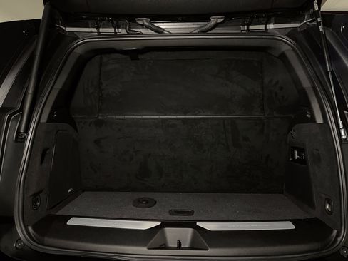 Used 2023 Cadillac Escalade Platinum Luxury image 62