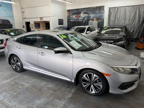 Used 2016 Honda Civic EX-T Sedan image 8