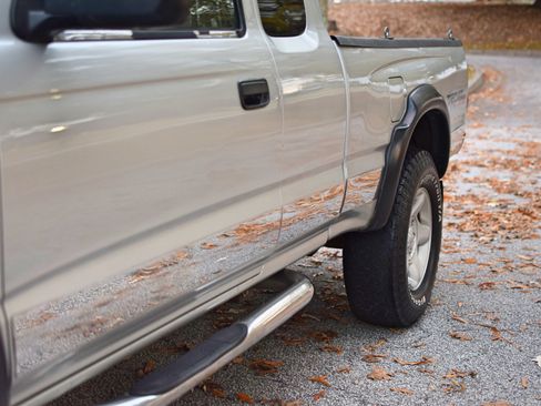 Used 2003 Toyota Tacoma SR5 image 12