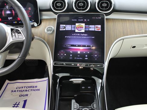Used 2025 Mercedes-Benz C 300 image 20