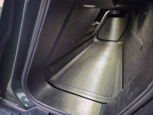 Used 2022 Rivian R1T Launch Edition image 32