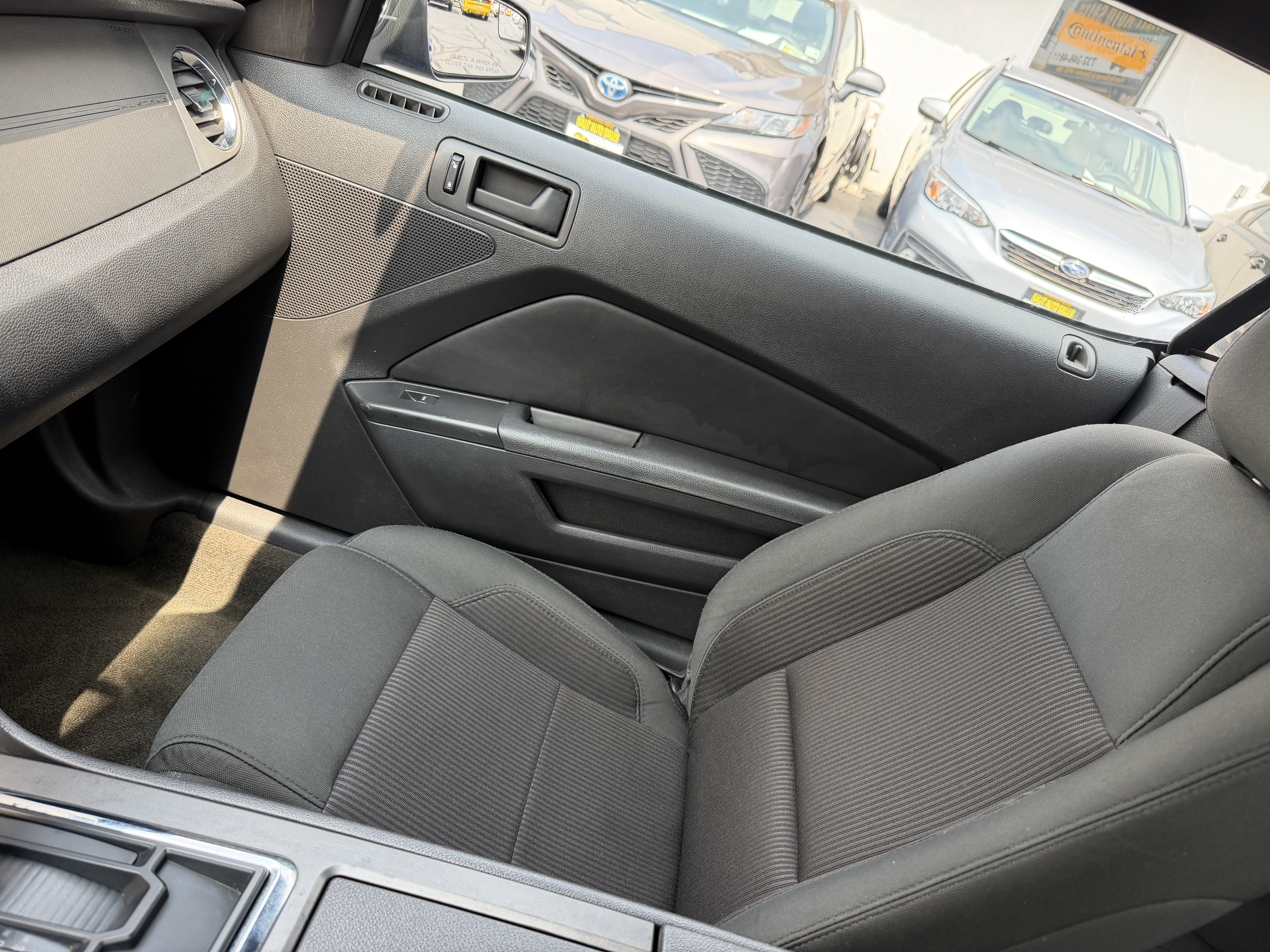 Used 2014 Ford Mustang Convertible RWD image 11