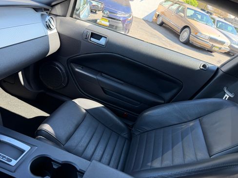 Used 2005 Ford Mustang GT Premium Coupe 2D RWD image 8