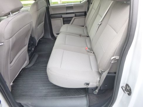 Used 2019 Ford F150 XLT image 19