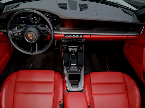 Used 2021 Porsche 911 Targa 4S image 30