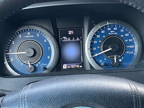 Used 2015 Toyota Sienna AWD/4WD image 11