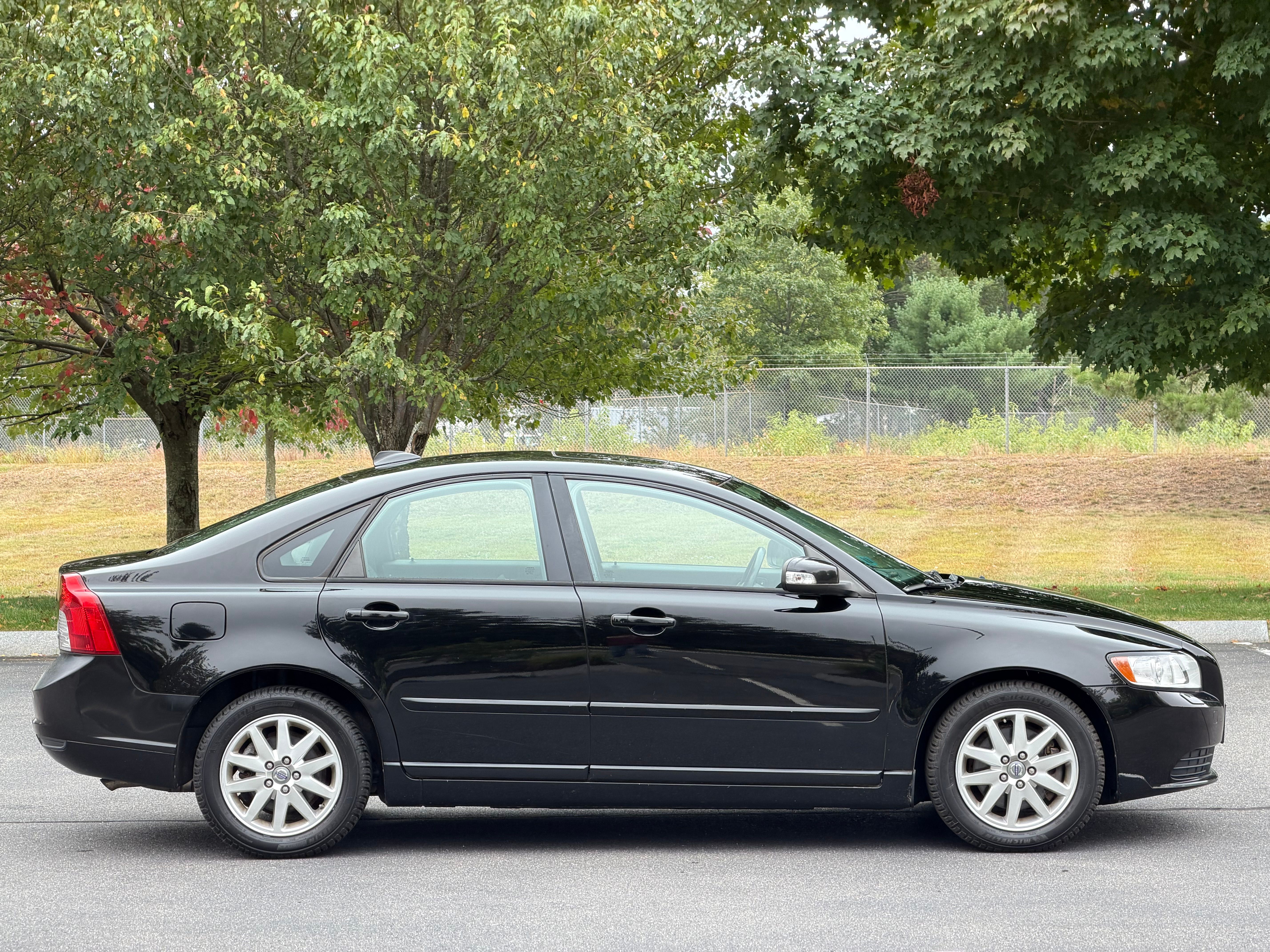 Used 2009 Volvo S40 2.4i FWD image 6