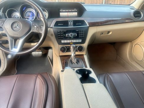 Used 2013 Mercedes-Benz C 250 image 20