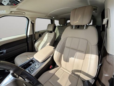 Used 2020 Land Rover Range Rover Sport SE image 21