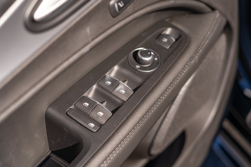 New 2025 Alfa Romeo Stelvio Sprint AWD/4WD image 14