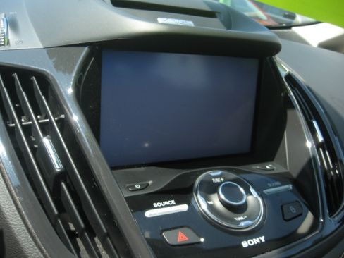 Used 2013 Ford C-MAX SEL FWD image 11