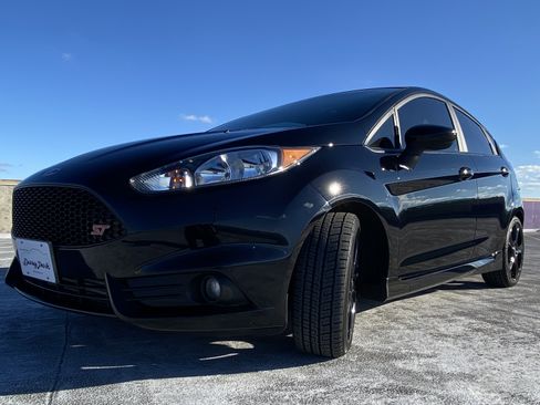 Used 2019 Ford Fiesta ST image 3