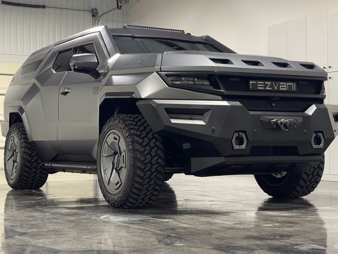 Used 2023 Cadillac Escalade Platinum Luxury image 5