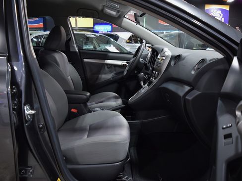 Used 2012 Toyota Matrix S FWD image 21