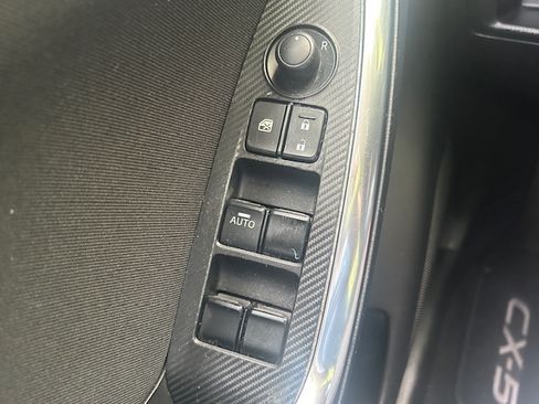 Used 2016 MAZDA CX-5 AWD Touring image 22