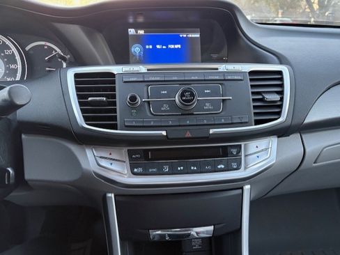 Used 2014 Honda Accord LX image 15