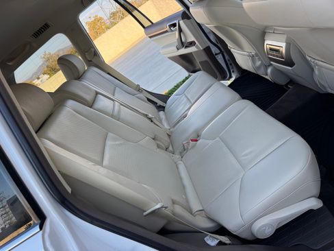 Used 2011 Lexus GX 460 image 33