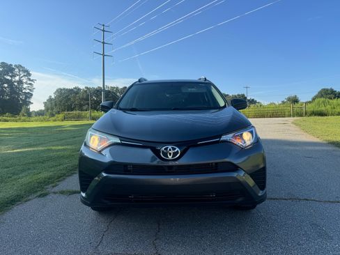 Used 2016 Toyota RAV4 AWD LE image 9