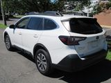 Used 2022 Subaru Outback Premium image 6