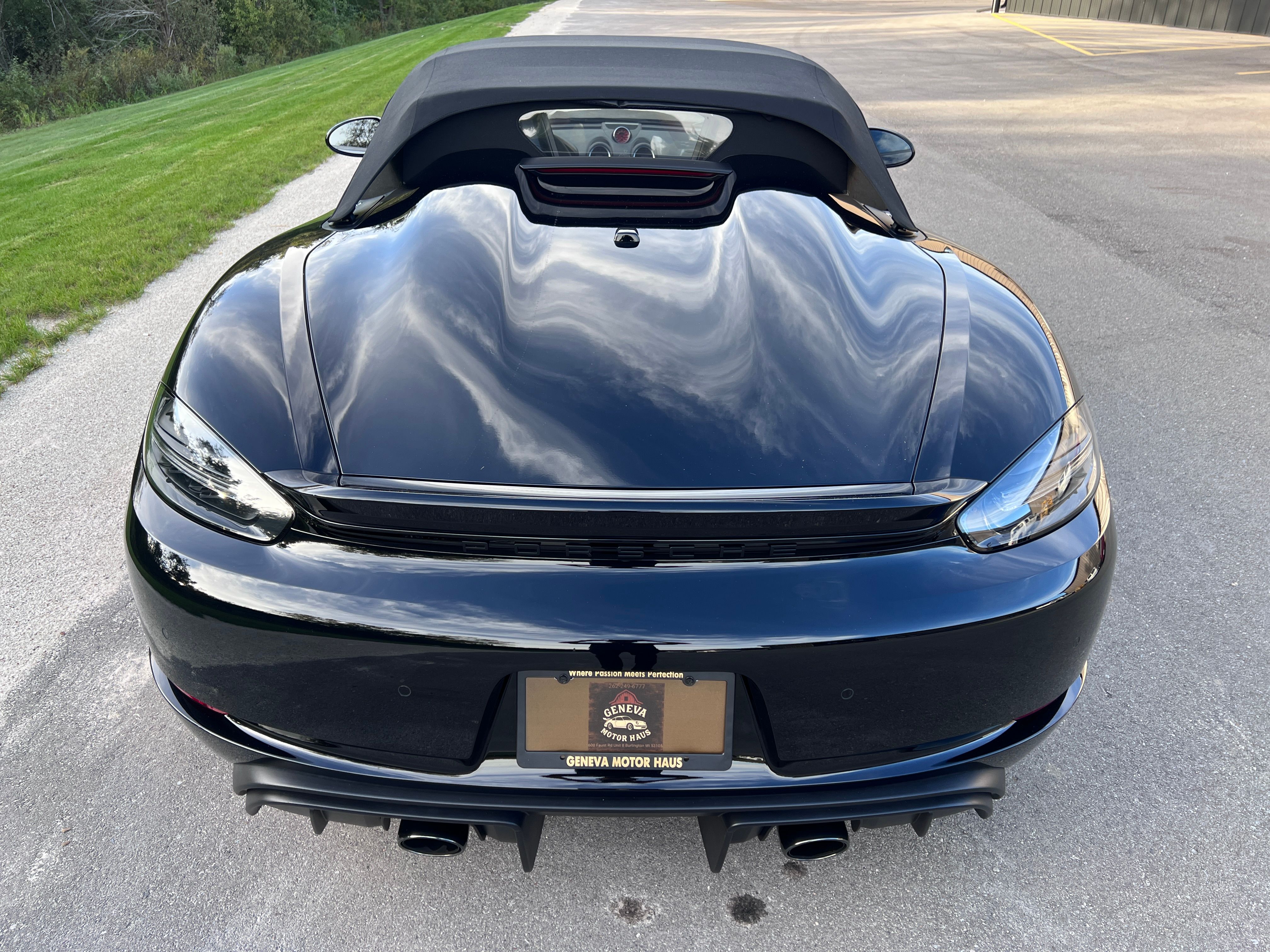 Used 2021 Porsche 718 Boxster Spyder RWD image 6