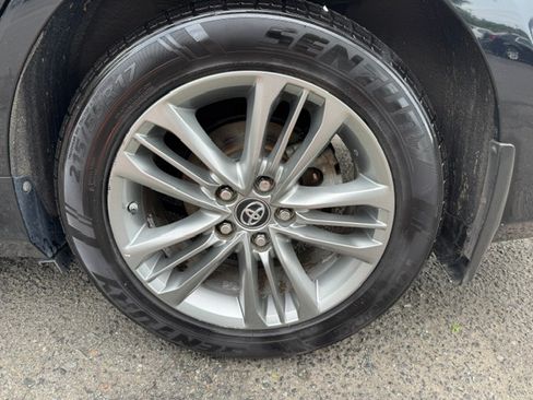 Used 2017 Toyota Camry SE Sedan FWD image 23