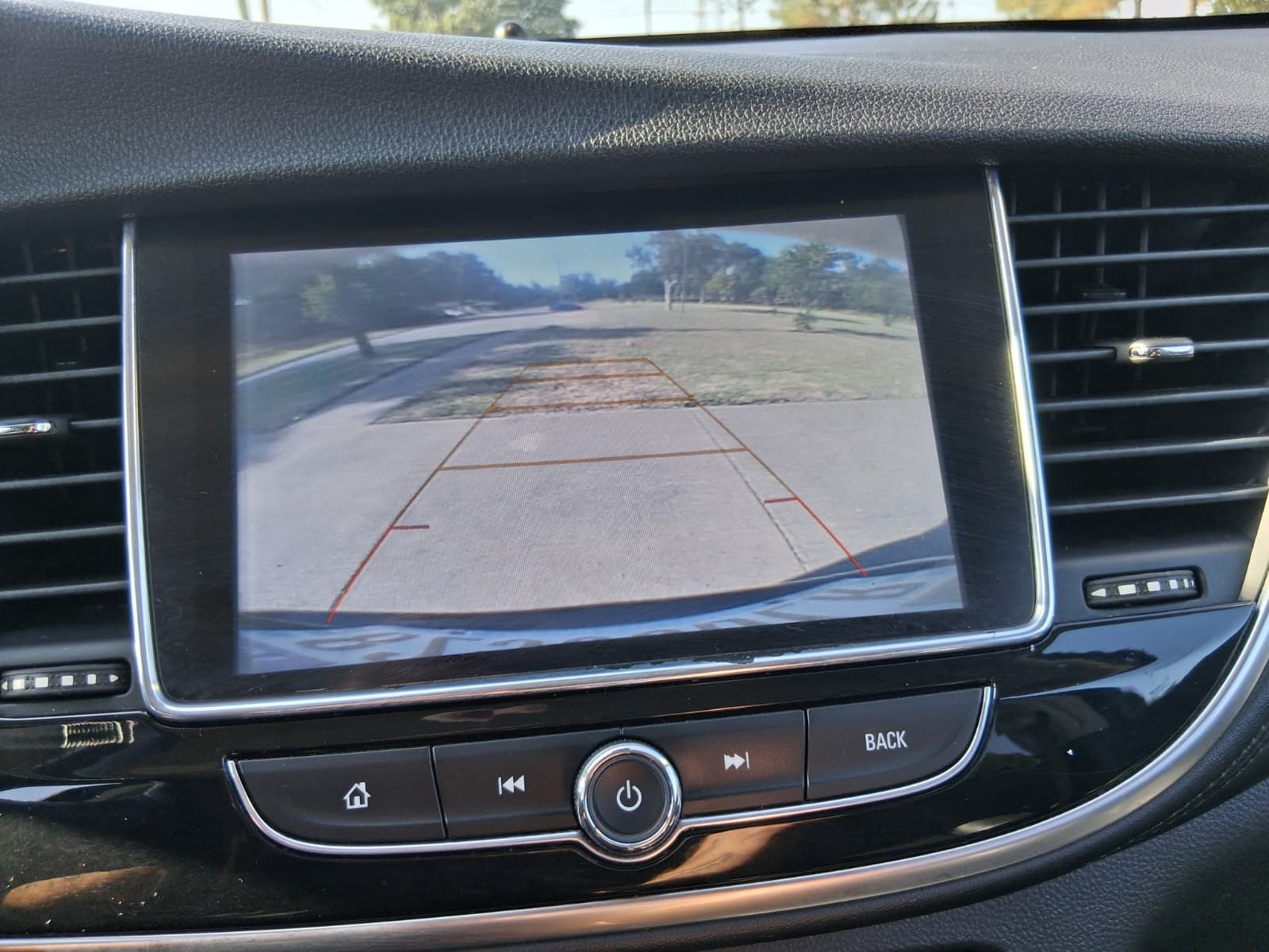 Used 2019 Buick Encore FWD Preferred image 9