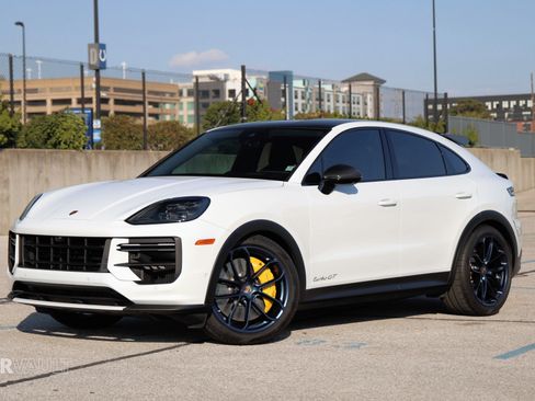 Used 2024 Porsche Cayenne Turbo GT image 1