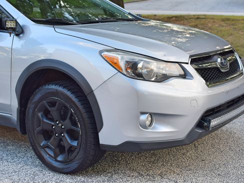 Used 2014 Subaru XV Crosstrek 2.0i Premium image 11