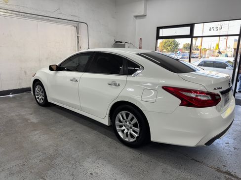 Used 2017 Nissan Altima 2.5 S image 5