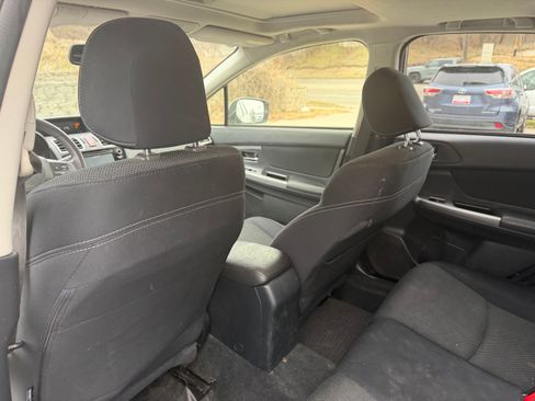 Used 2015 Subaru XV Crosstrek 2.0i Premium image 11