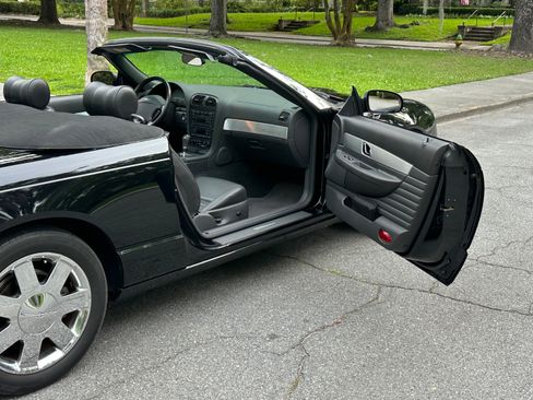 Used 2002 Ford Thunderbird RWD image 43