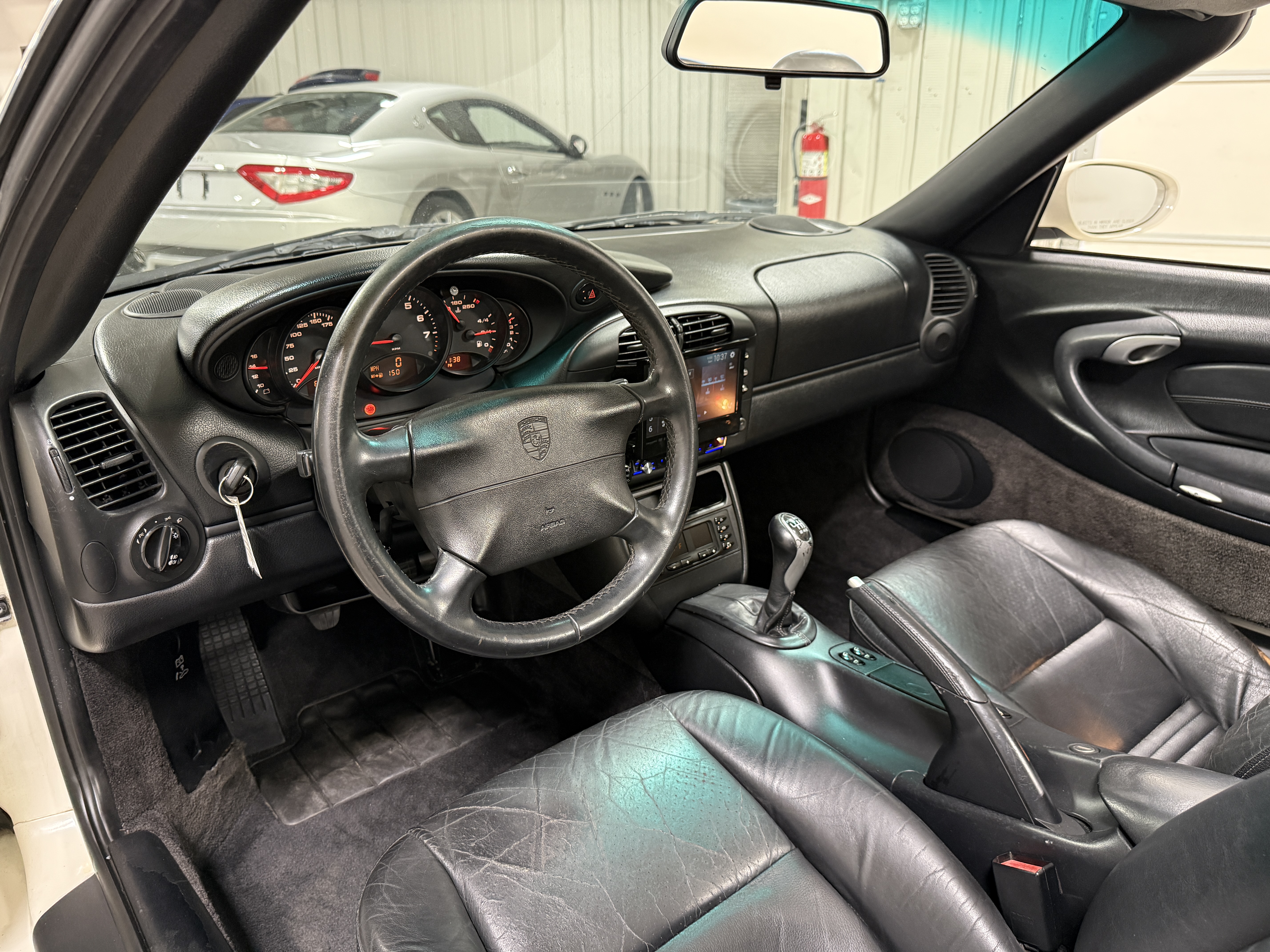 Used 2001 Porsche 911 Carrera 4 Cabriolet AWD/4WD image 21