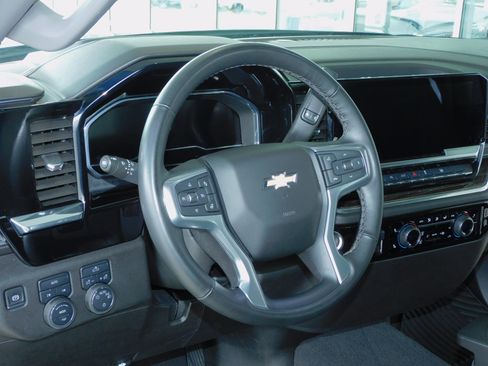 Used 2025 Chevrolet Silverado 1500 LT image 19
