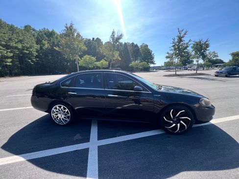 Used 2012 Chevrolet Impala LTZ FWD image 5