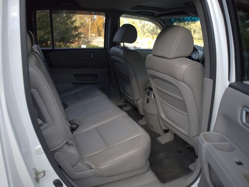 Used 2011 Honda Pilot EX-L image 17