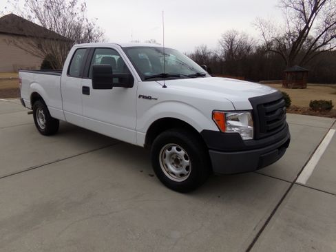 Used 2010 Ford F150 XL image 9