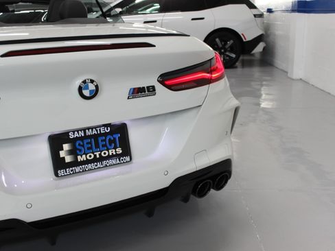 Used 2022 BMW M8 Competition image 11