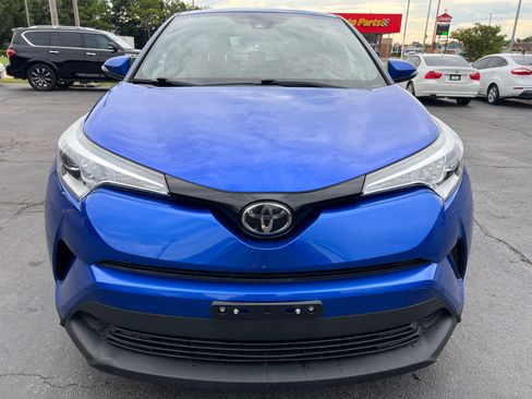 Used 2018 Toyota C-HR XLE image 1