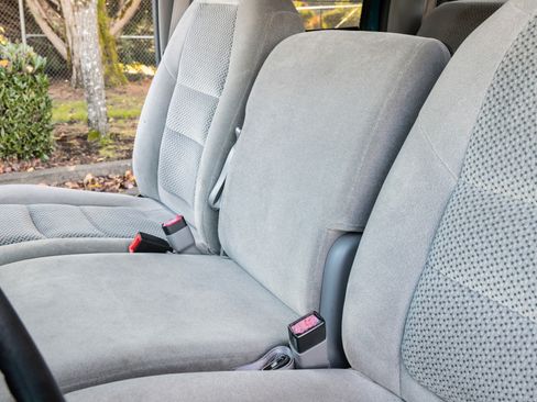 Used 2001 Ford F350 XLT image 31