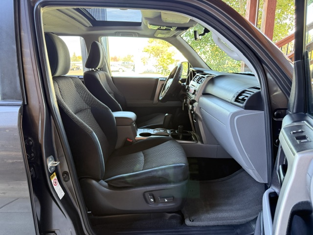 Used 2011 Toyota 4Runner 4WD image 19