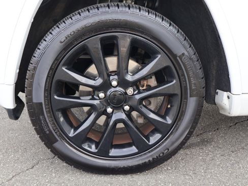 Used 2019 Jeep Grand Cherokee Altitude image 35