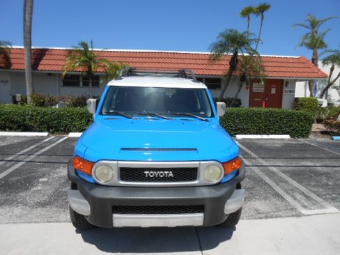 Used 2007 Toyota FJ Cruiser 2WD image 8