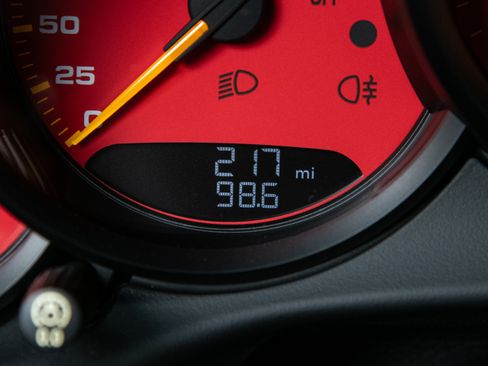 Used 2018 Porsche 911 GT2 RS image 42