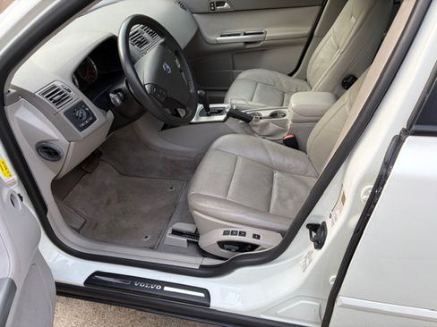 Used 2006 Volvo S40 T5 image 11