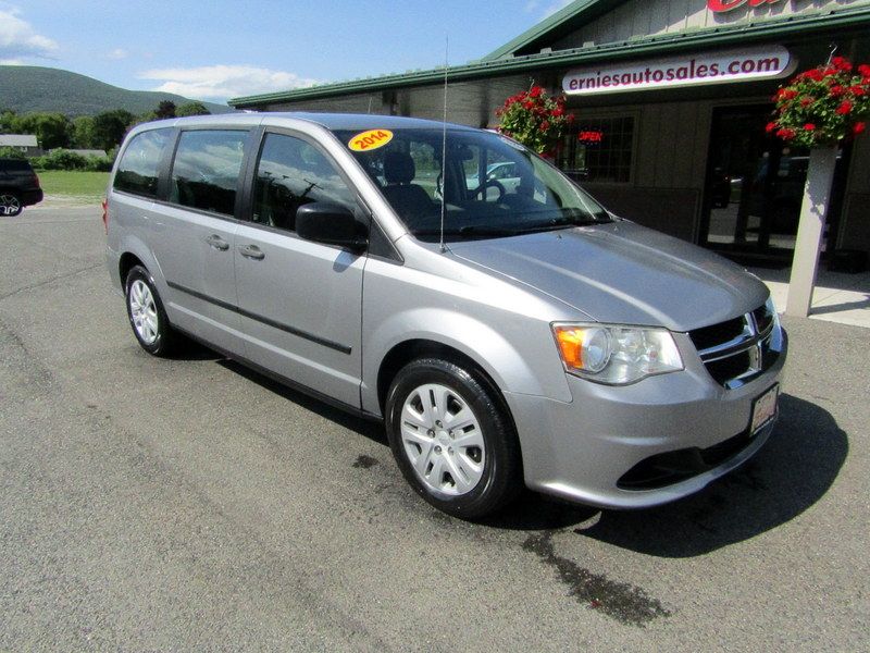 Used 2014 Dodge Grand Caravan American Value Package FWD image 2