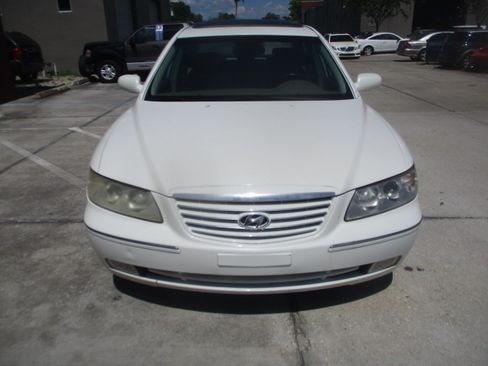 Used 2006 Hyundai Azera Limited FWD image 4